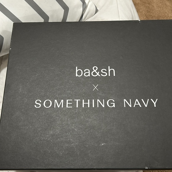 ba&sh x Something Navy off white cighter boots. Size 39. Brand new in box - Picture 6 of 9